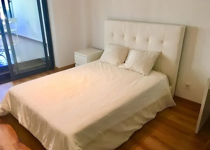 Διαμέρισμα Lisbon South Bay 3 Bedroom With Sunny Terrace Αλμάδα